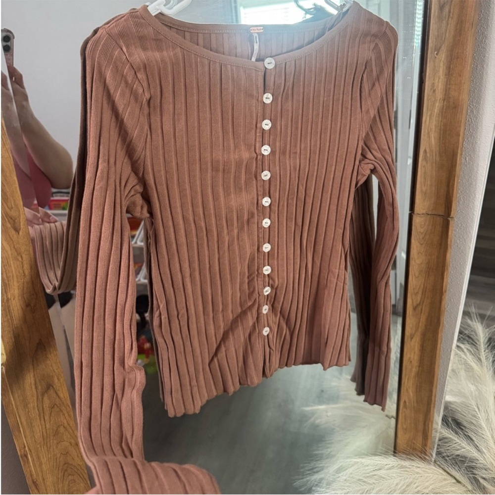 Free People Tilly Long-Sleeve Cardi Blouse Top Knit Ribbed Buttondown XS 281480 - Picture 9 of 16